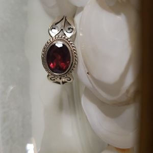 GENUINE 925 STER/GARNET RING